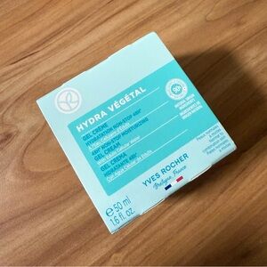 Yves Rocher Hydra Végétal Gel Creme- 48H non-stop moisturizing gel cream Full Sz